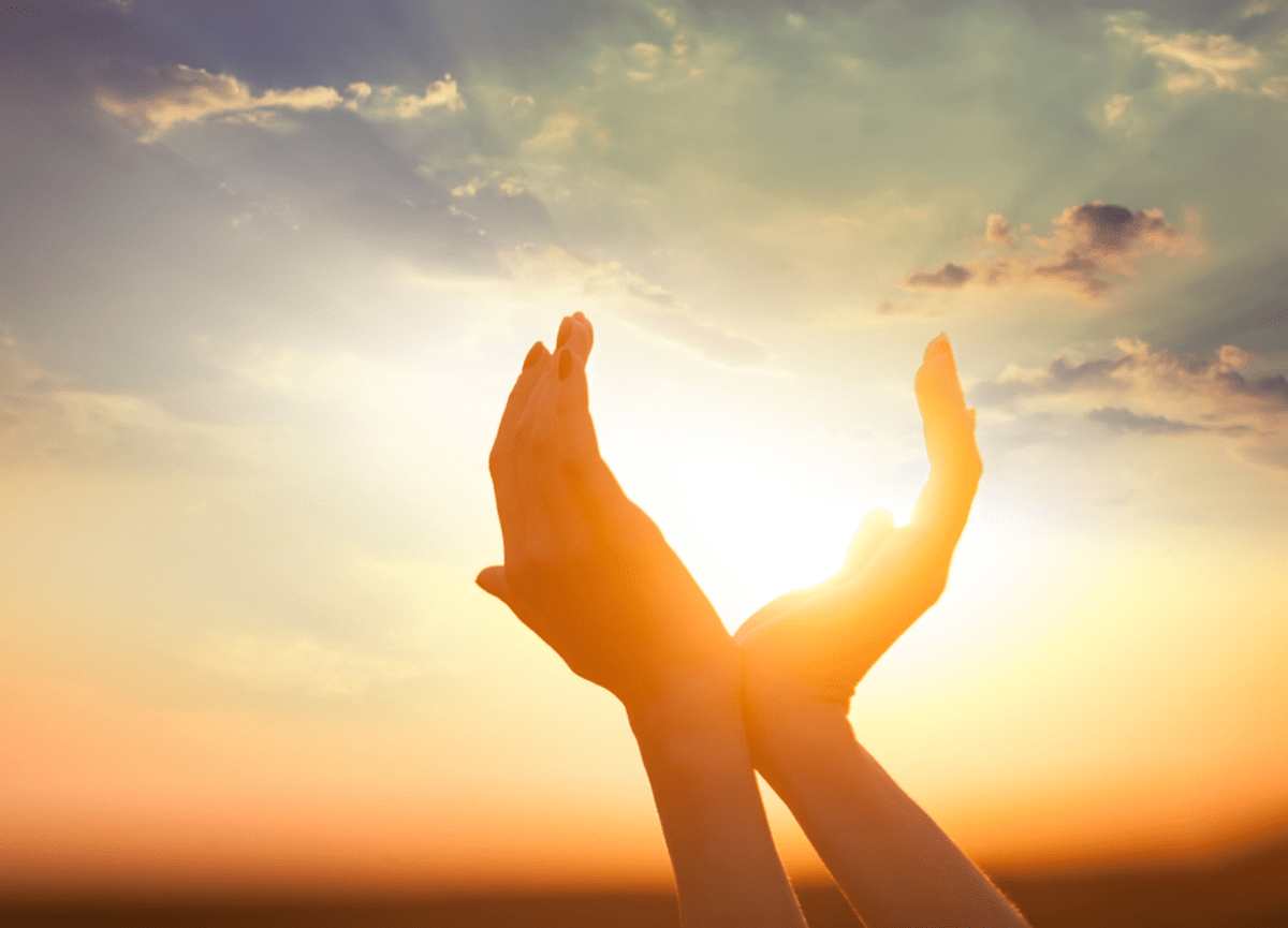 How To Keep Your Hands Looking Youthful
