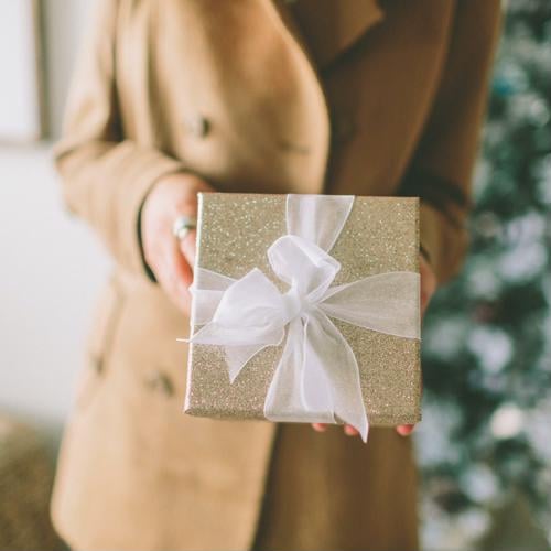 The perfect holiday hostess gift ideas